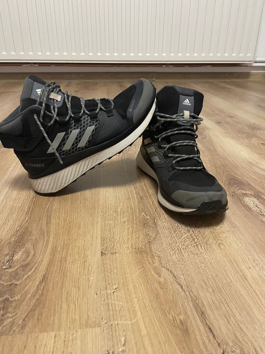 Ghete sport Terrex Folgian Hiker Mid Gtx W, Textil, Negru