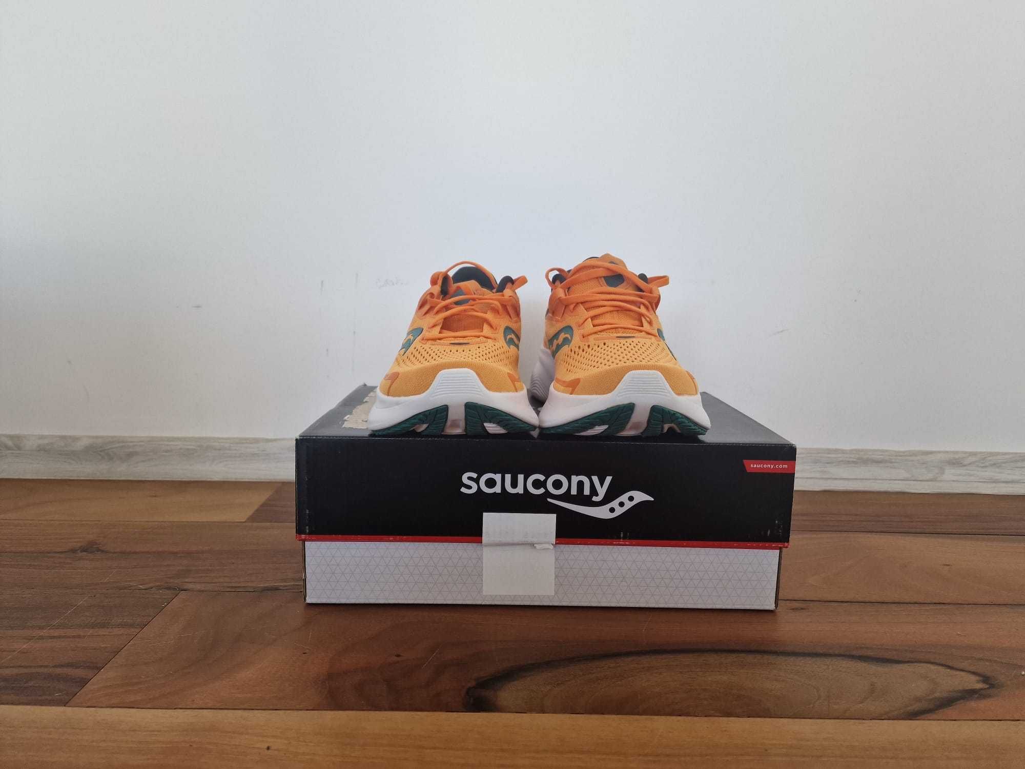 Saucony Обувки за бягане Ride 15, 43 EU