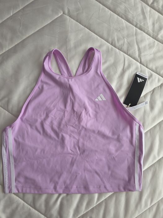 Оригинален потник на adidas L размер с етикета!