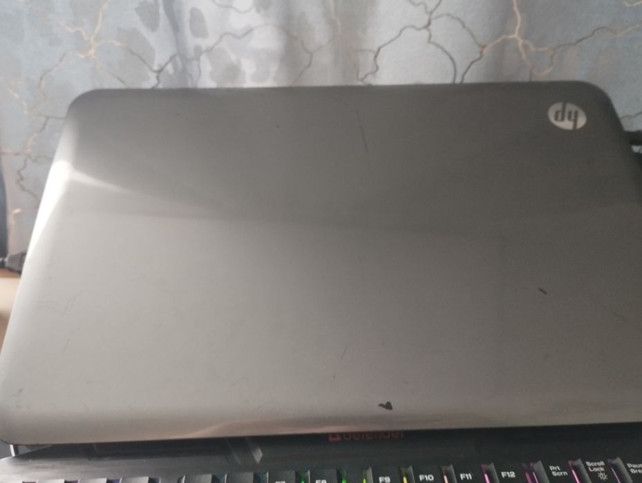 Продам ноутбук  на запчасти