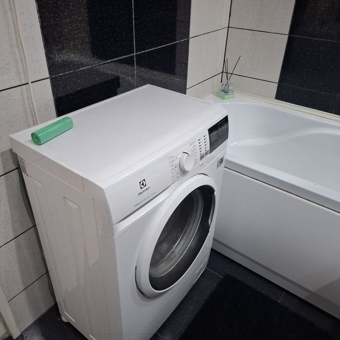 Vand garsoniera in bloc N5, complet utilata