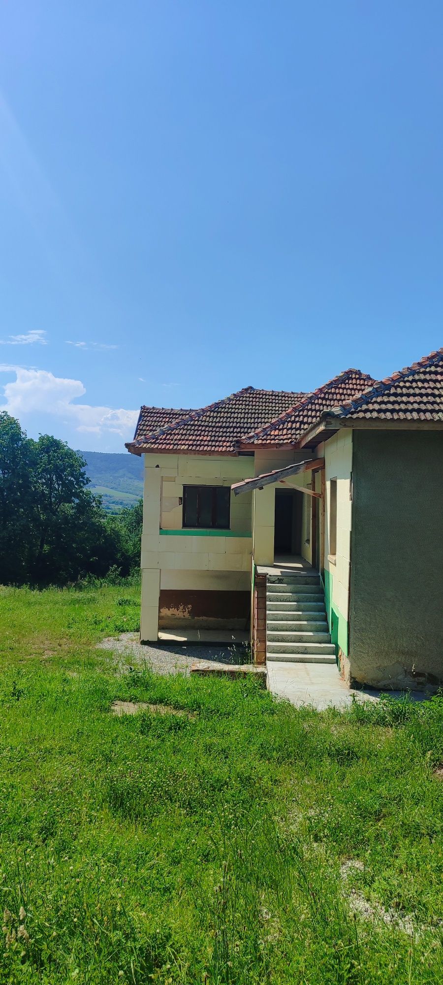 Продавам къща в село Джурово