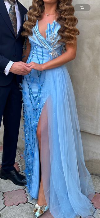 Rochie de nasa cu pene facuta pe comanda