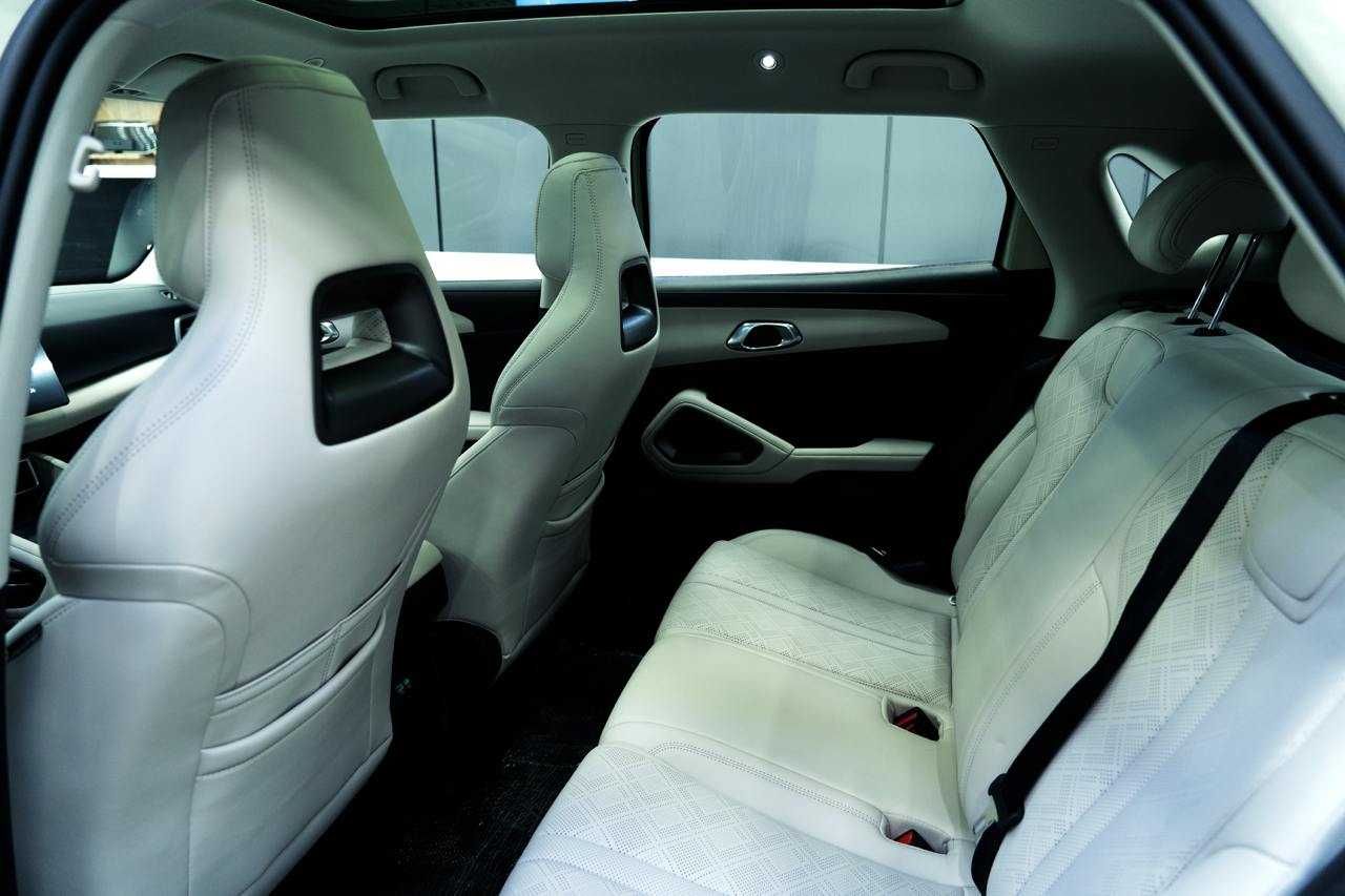 BYD Yuan Up 401km flagship