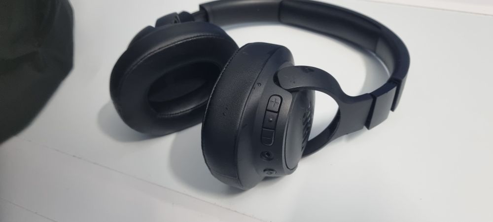 Vand casti jbl tune 720bt