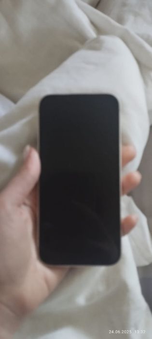 Продам айфон 14. Б/у