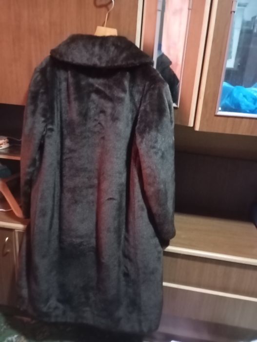 Российский  Шуба срочна Сотилади 450 минг жигарранг