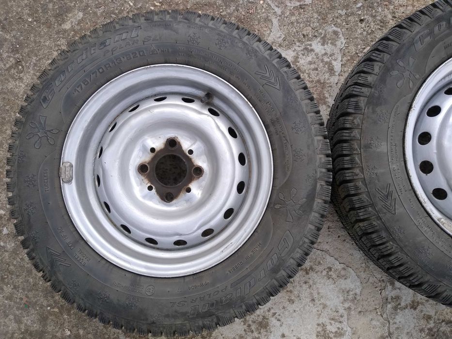 Гуми с джанти 175/70R13 за LADA