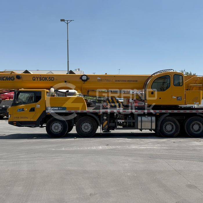 Avtokran Автокран XCMG 50 tonnalik