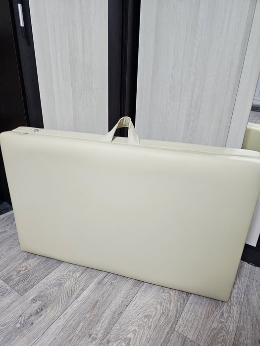 Продам кушетку чемодан