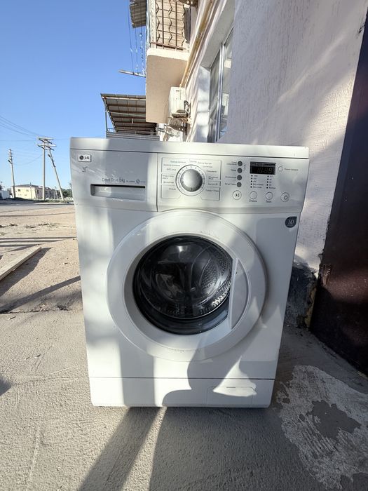 Стиралная машина LG  5 кг