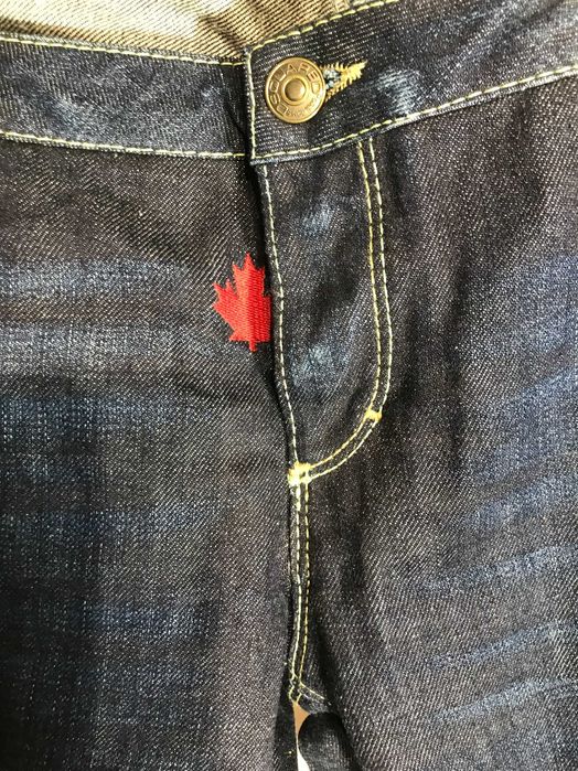 Dsquared2 3 чифта дънки.