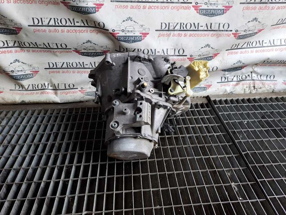 Cutie Viteze 1608511780 20ET03  Peugeot 2008 1.6 Vti 5FS 120 Cai