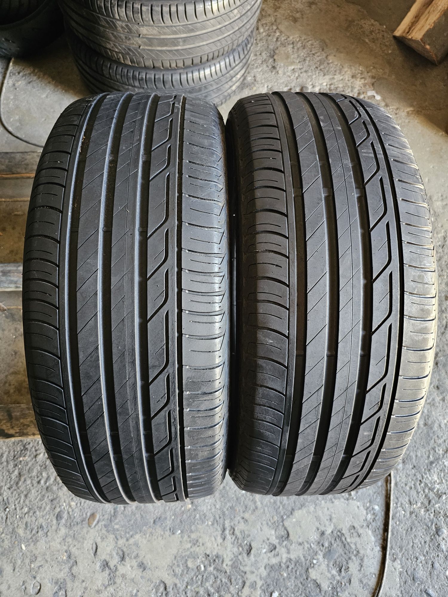 2 anvelope vara 225 55 17 Bridgestone 6.5mm