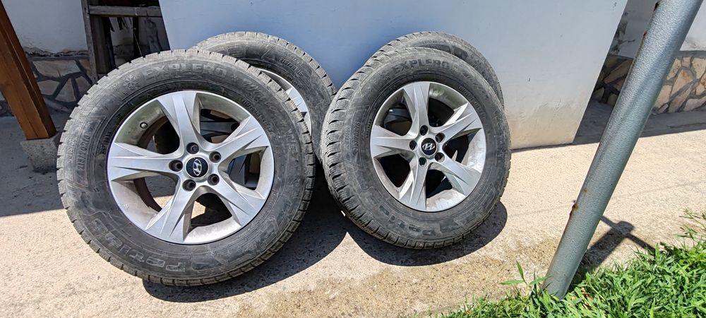 Продавам зимни гуми с джанти