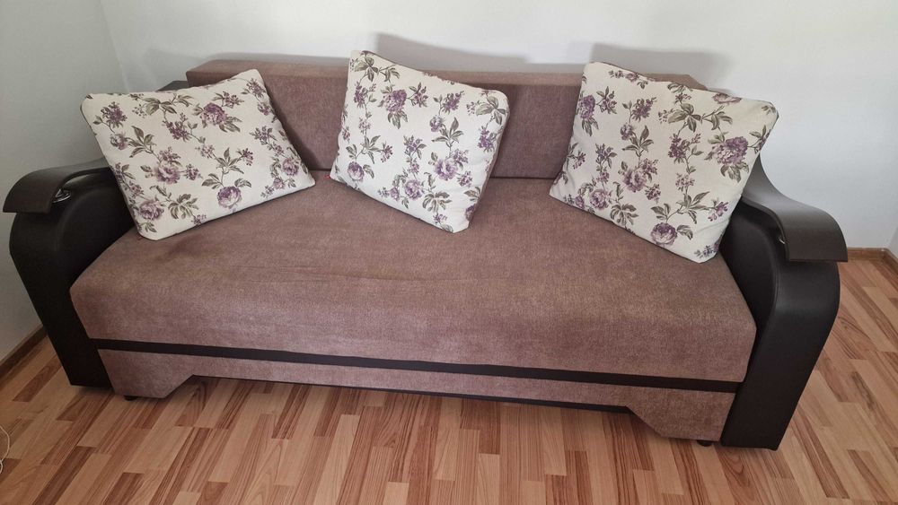 mobila sufragerie și dormitor