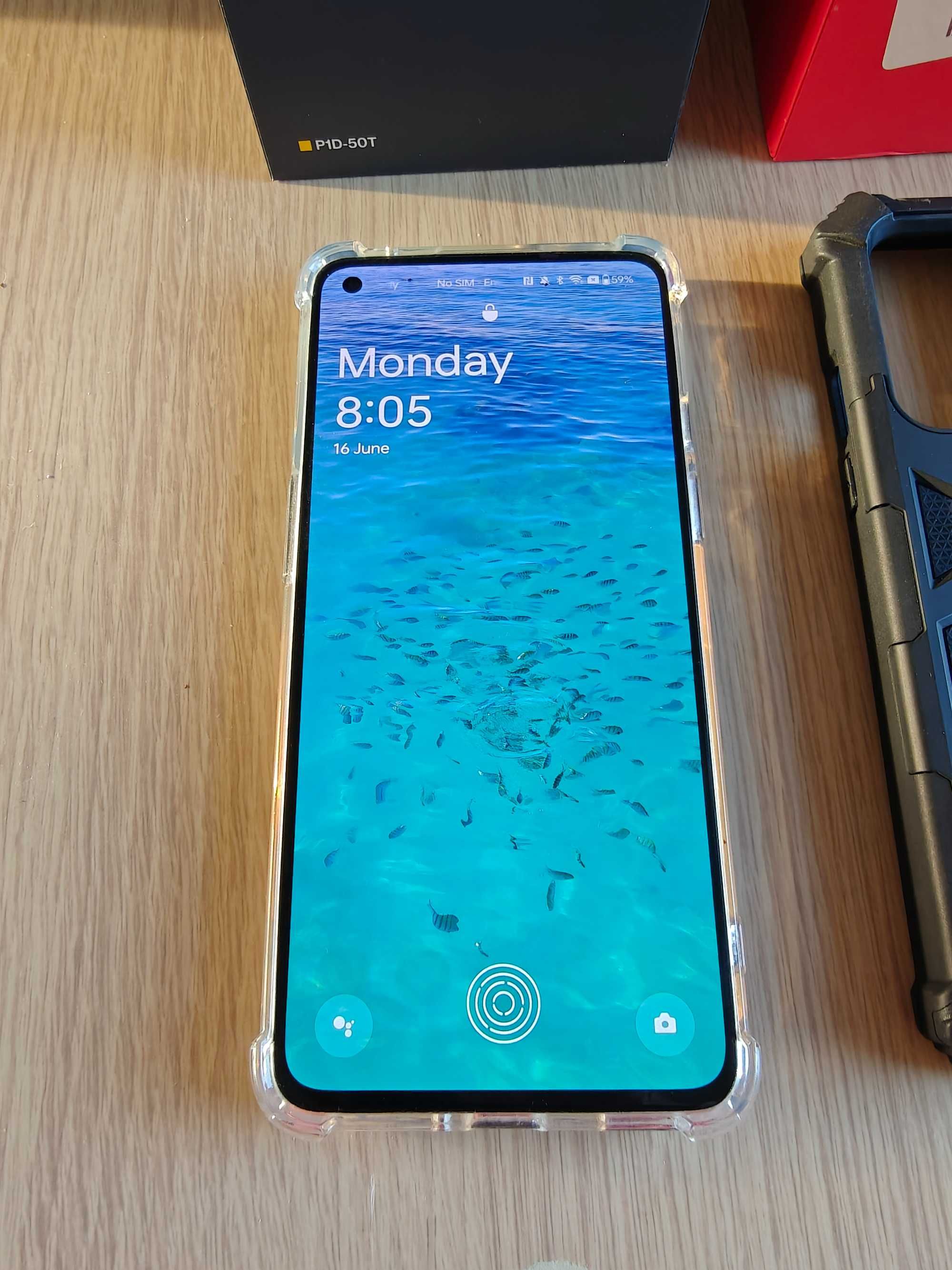 OnePlus 9       128 GB / 8 GB
