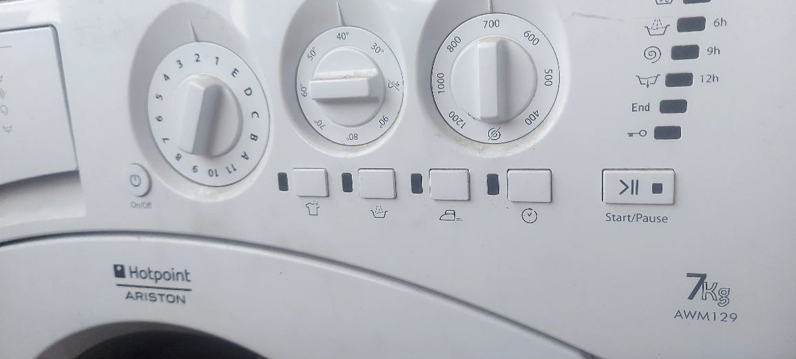 Пералня за вграждане Ariston AWM129