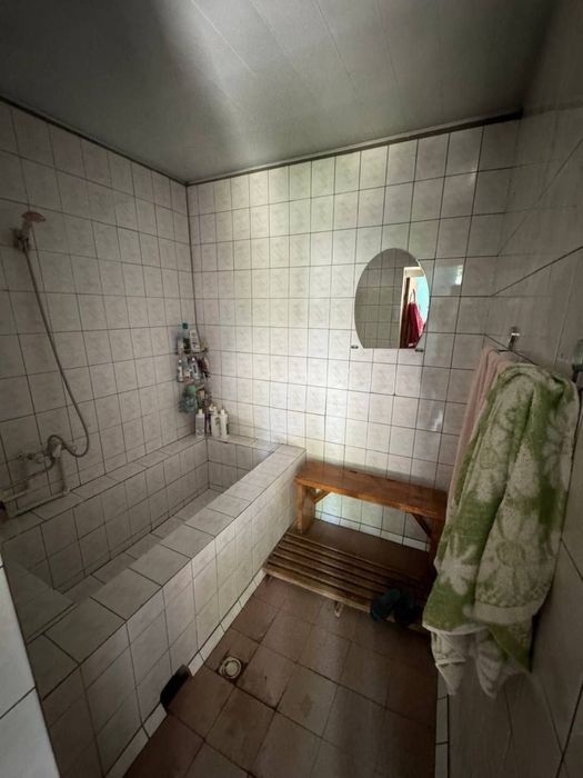 Урикзор 6 сотих 6 та хона ховли сотилади Срочно 20/30