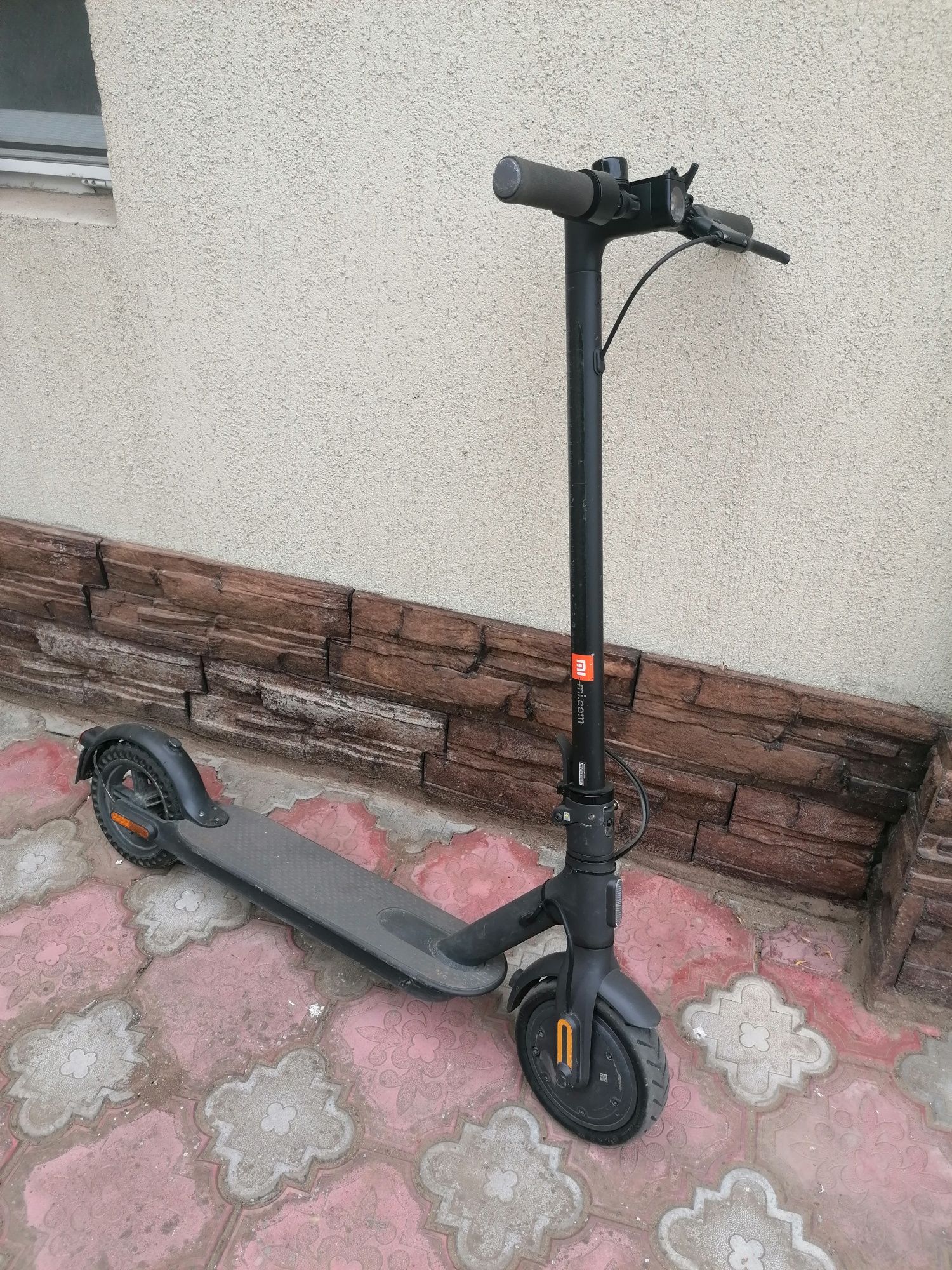 Vand trotineta electrica xiaomi