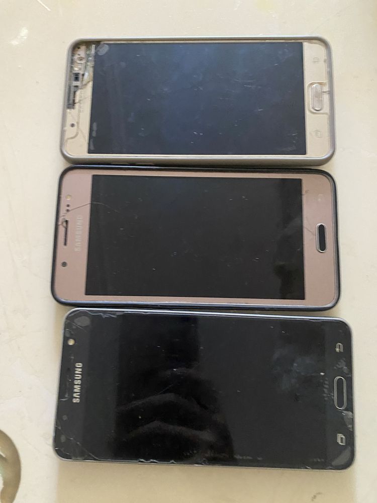 Продам 3 сотовых Samsung g5 ,2016