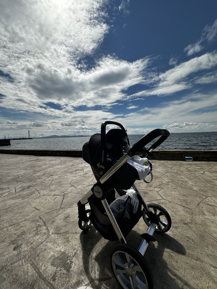 Кош за кола с база Maxi Cosi Cabriofix İ-size