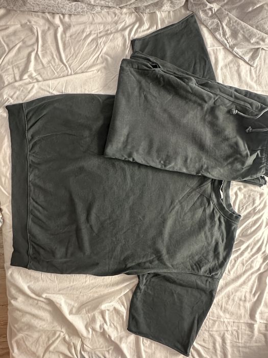 Тъмносив комплект Zara