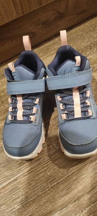 Incaltaminte Decathlon impermeabila, drumetii, 27-28