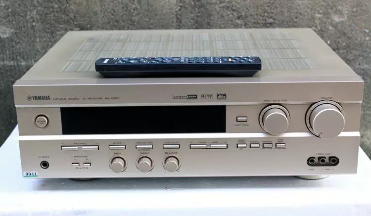Усилитель Yamaha rx v-320