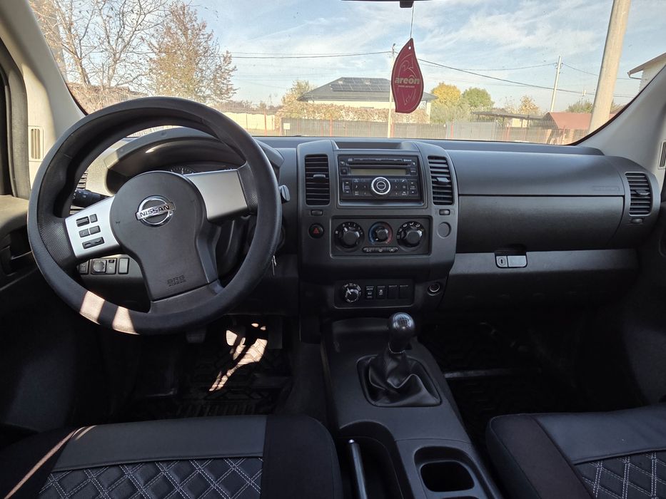 Nissan Navara 2015 troliu blocabil