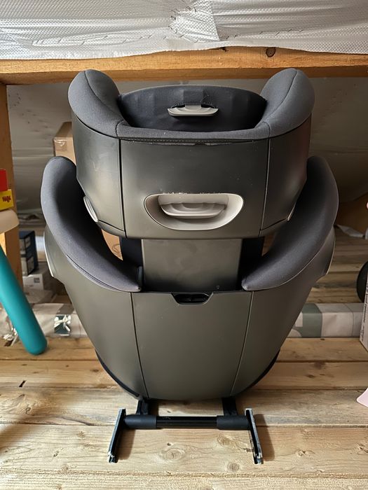 Scaun auto pentru copii Cybex Gold SOLUTION S2 I-FIX Negru/Gri