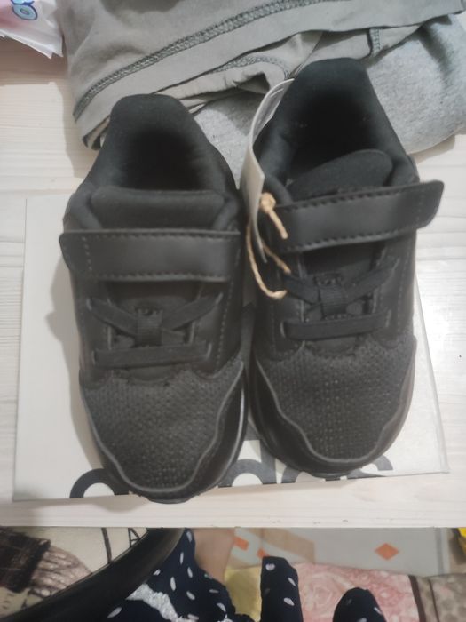 Детские адиддас,брендовые крассовки