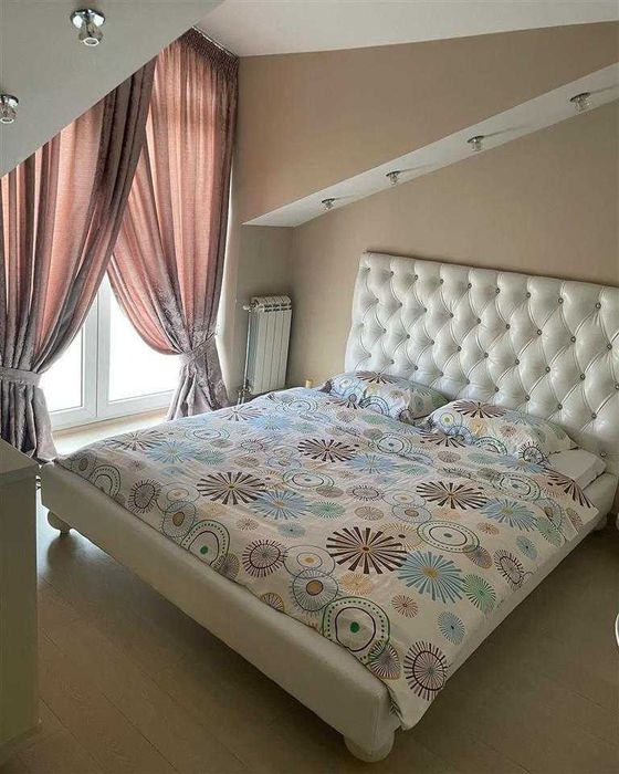 Дава се под наем Двустаен апартамент в Бургас, Зорница - 67 кв.м за 178.5 € - Снимка #2