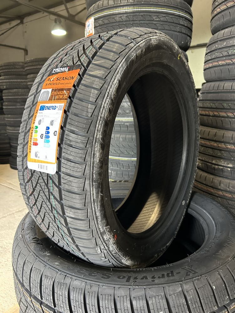 Нови всесезонни 235/45R17 97WXL A/STRACSAVER TRACMAX Нов ДОТ