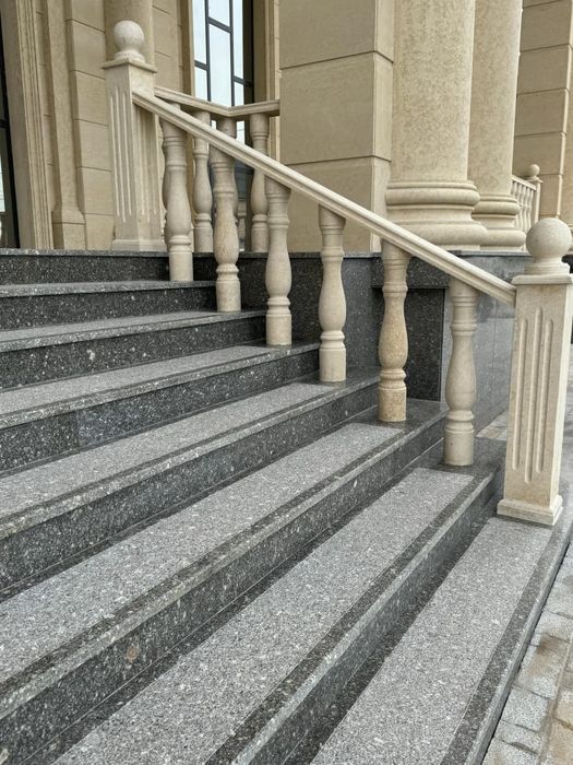 Гранит, Травертин