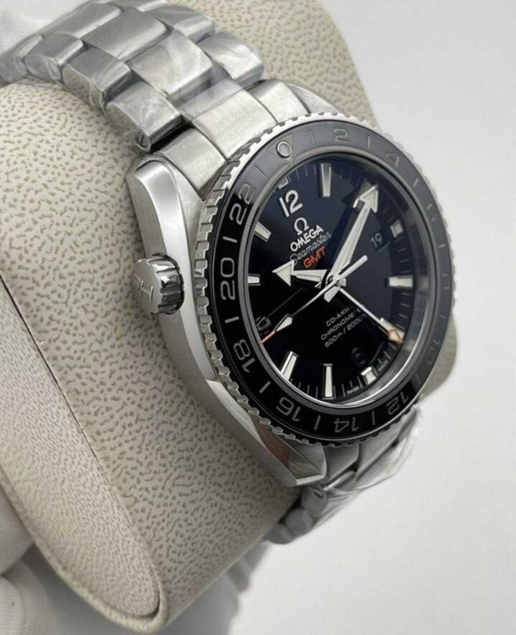 Omega Seamaster Planet Ocean 232.30.44.22.01.001