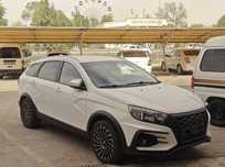 Lada vesta cross universal 1,6 Nissan motor