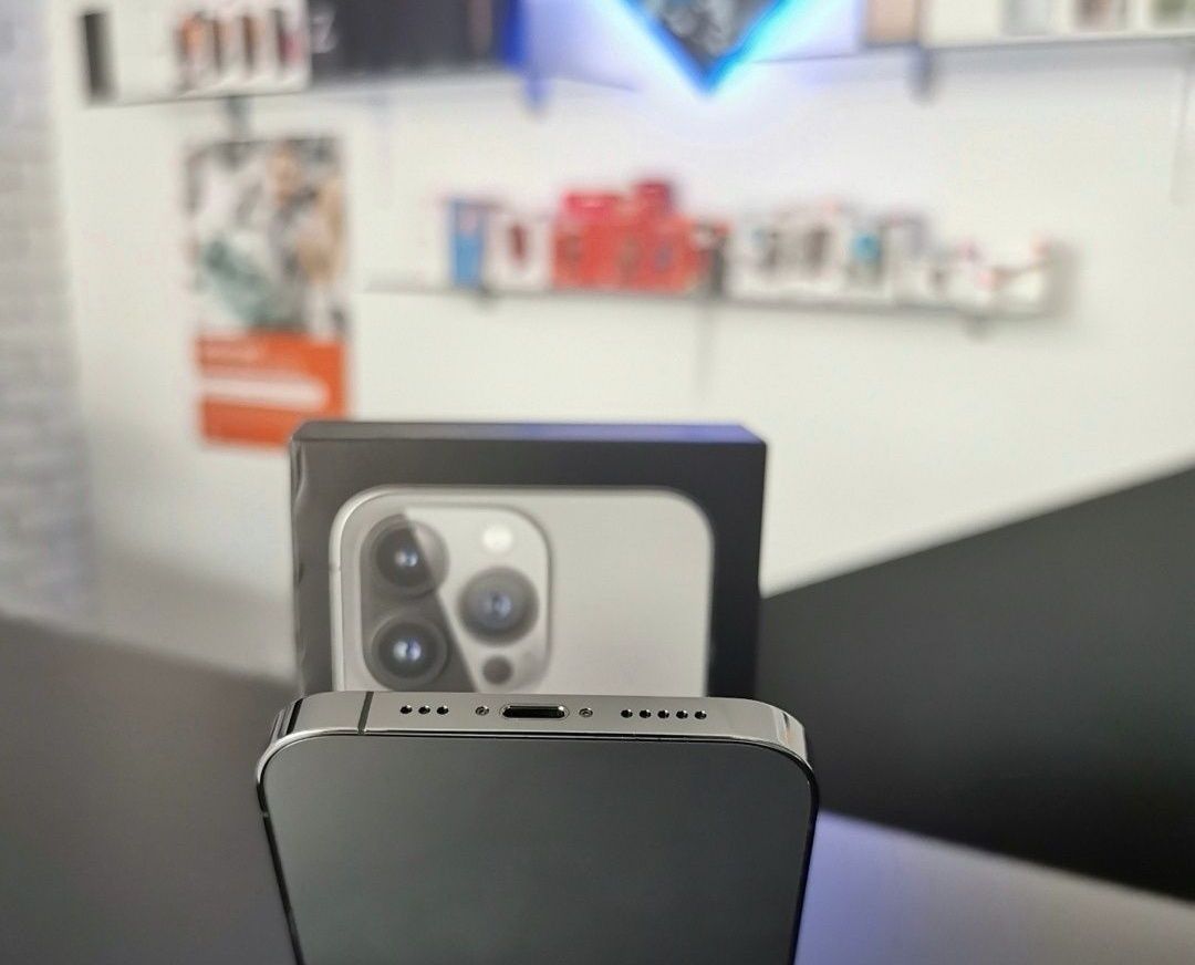 Iphone 13 Pro / Graphite / 128 GB / DeluxGSM