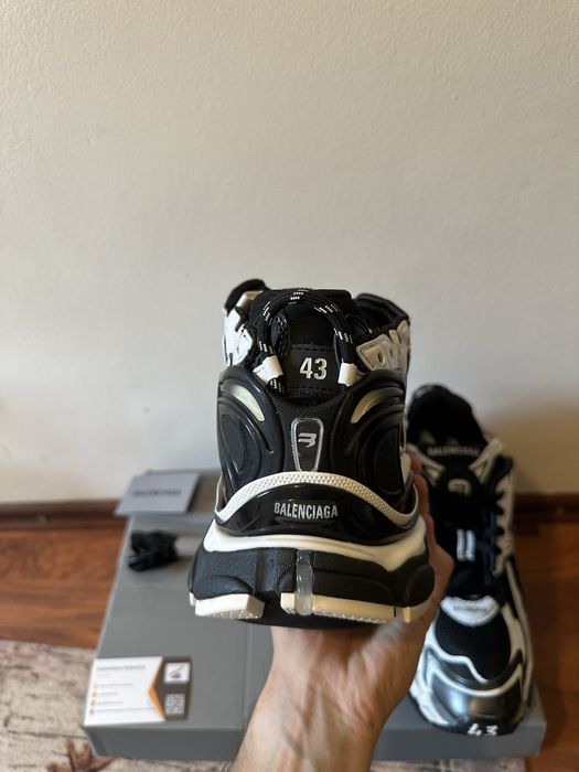 Balenciaga Runner White Black
