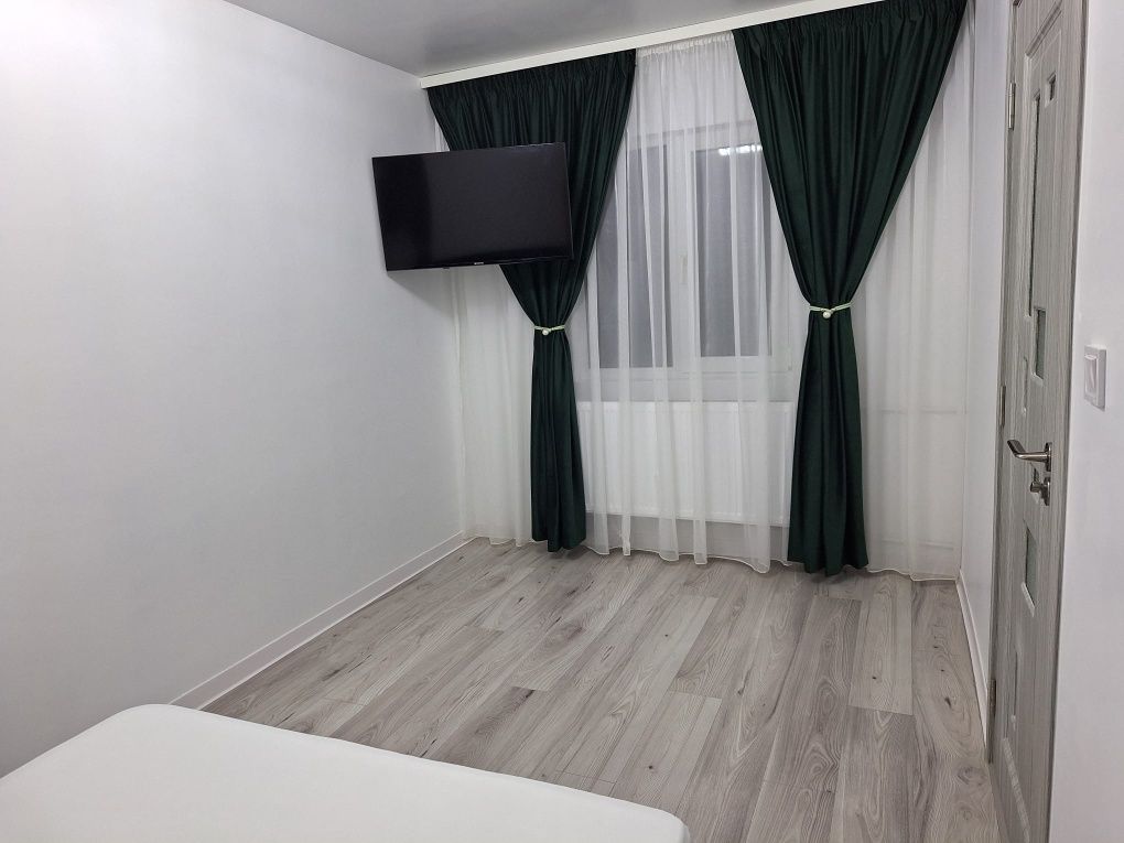 Inchieriez apartament