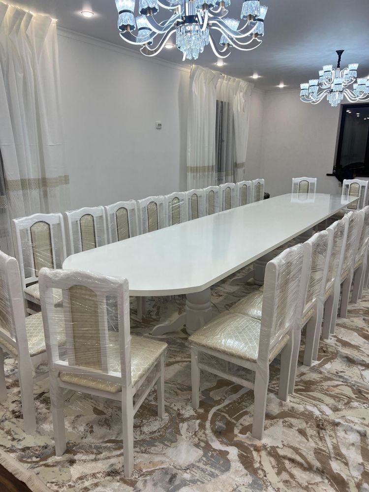 Стол и стулья комплект