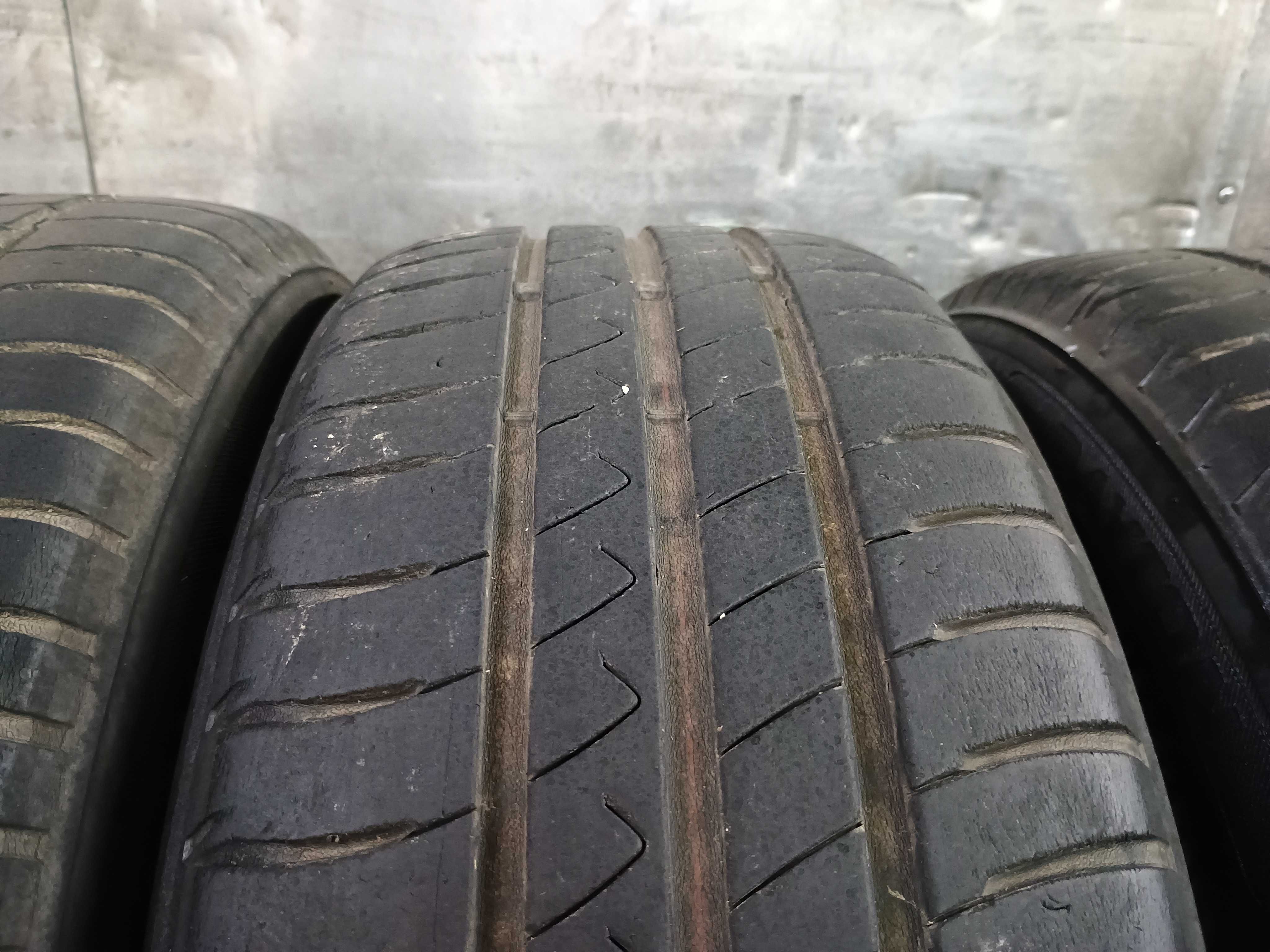 Летни гуми 195/55R16 и 215/60R17