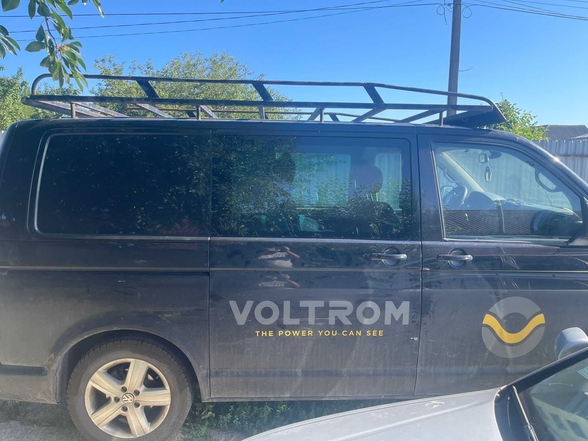 Volkswagen Multivan 2011 - Diesel, - Pe firmă