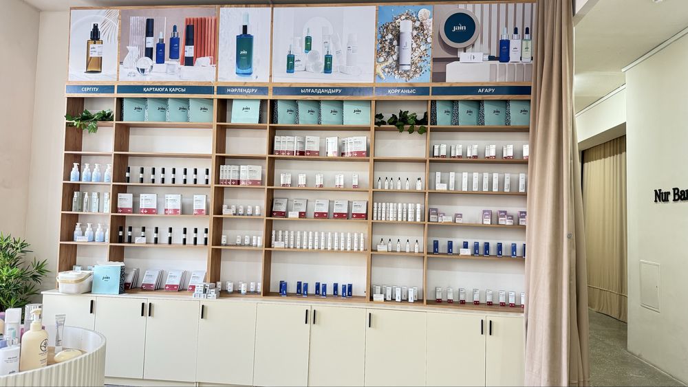 Шкаф под косметику