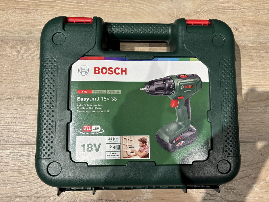 Masina de gaurit si insurubat Noua Bosch EasyDrill 18V-38