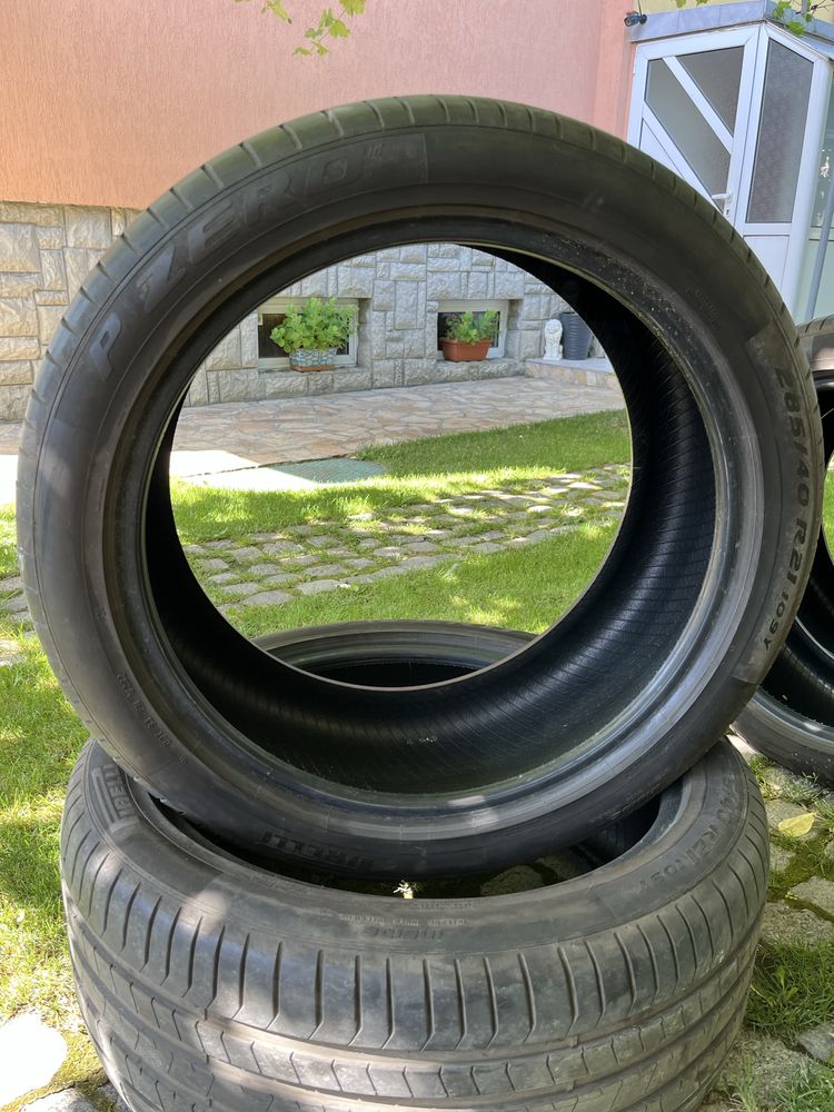 Pirelli p zero 285 40 21