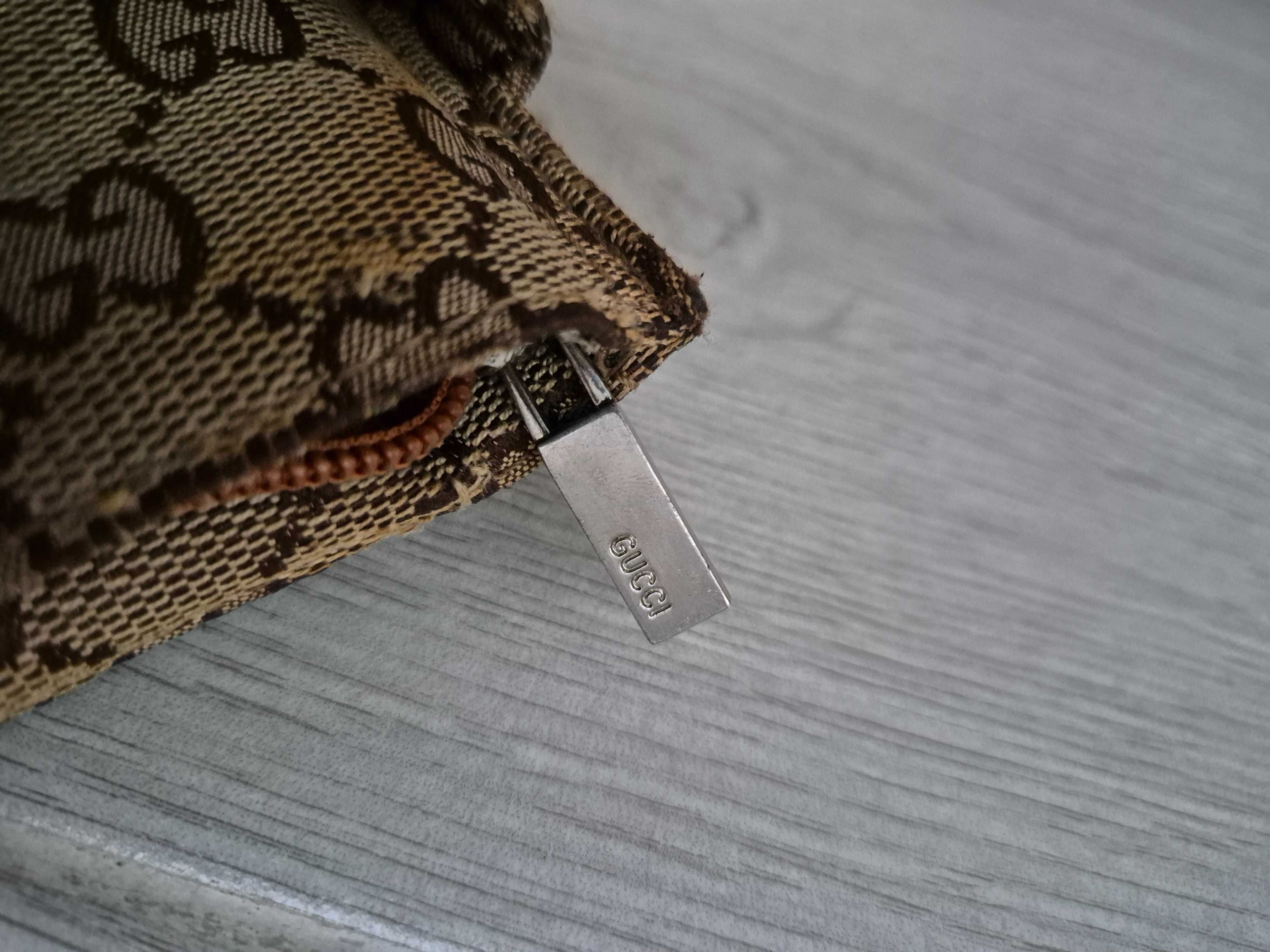 Borseta dama Gucci retro
