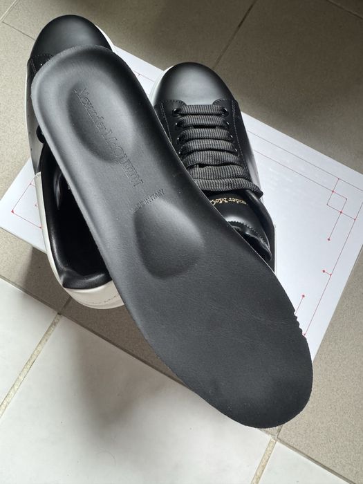 Pantofi Alexander McQuuen Oversized Sneakers- Noi, Ambalaj Complet