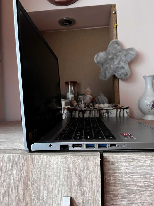 Vând laptop Acer aspire 3,stare ca nou,inca in garantie