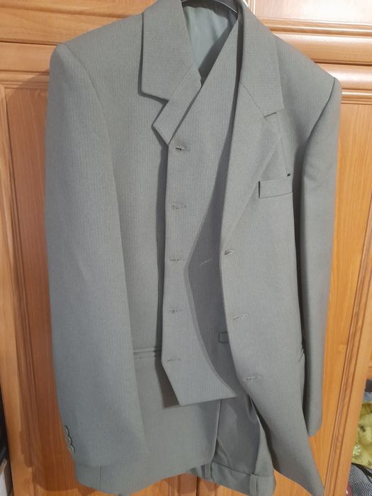 Vand haine de ocazie